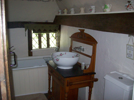 Thatched Cottage Holiday Let / Rental - Stevens Crouch, Battle, East Sussex